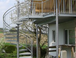 15_aussentreppe_spindel