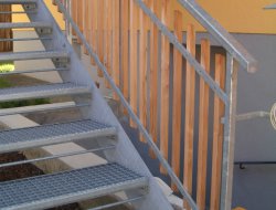 19_aussentreppe_gerade