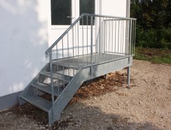 26_aussentreppe_gerade