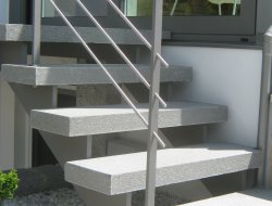 28_aussentreppe_gerade